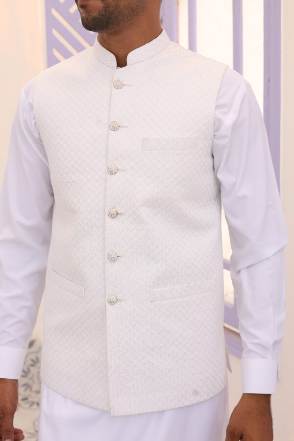 Snow Frost (3 Piece) - Image 2